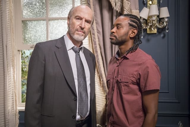 Severo (Odilon Wagner) e Roberval (Fabrício Boliveira) (Foto: Globo/Marília Cabral)