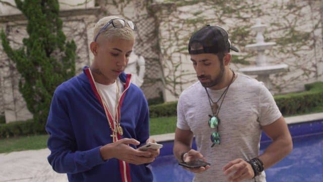 Ex-BBB Kaysar grava vídeo clipe com MC Don Juan e promete virar funkeiro