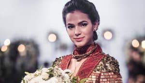 Catarina (Bruna Marquezine) em cena de Deus Salve o Rei (Foto: Globo/João Miguel Júnior) Catarina (Bruna Marquezine) em cena de Deus Salve o Rei (Foto: Globo/João Miguel Júnior)