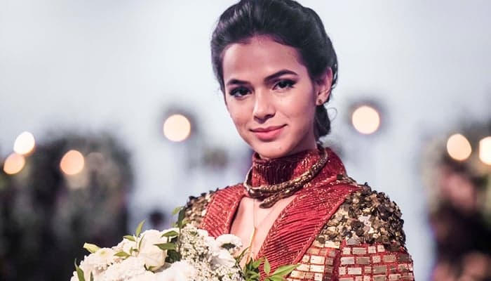 Após críticas, Bruna Marquezine mostra mudança e surpreende na Globo