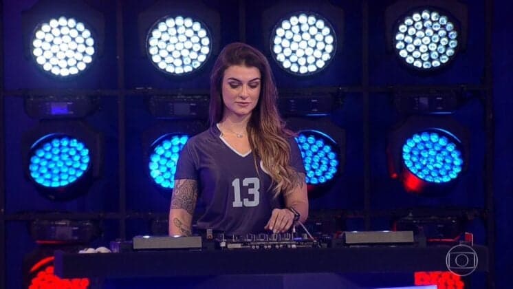 DJ gata do Central da Copa, Bárbara Labres abre o jogo e fala sobre brincadeiras machistas: "Piadas não me intimidam''