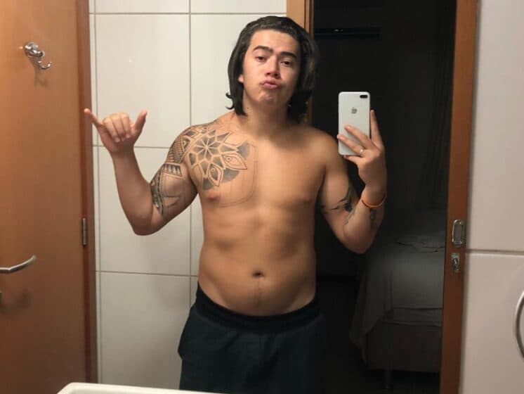 Rico! Whindersson Nunes posta foto ostentando jatinho particular e chama atenção