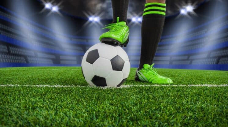 Famoso jogador da seleção, que é comprometido, tem filho com outra e se recusa registrar criança mesmo com DNA