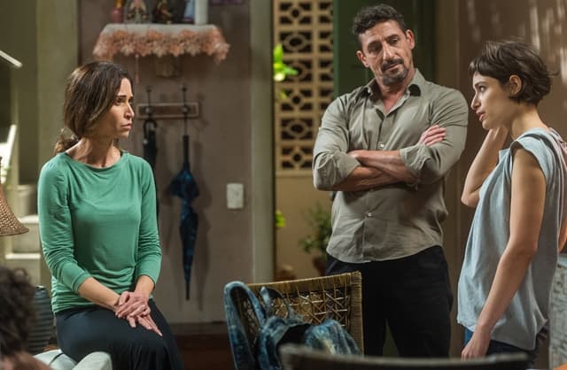 Questionado, ator de Segundo Sol explica sumiço de personagens da novela