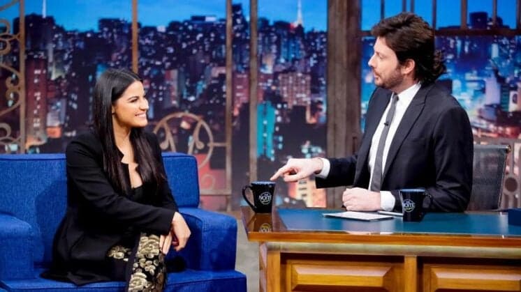 No Brasil, Maite Perroni solta o verbo e cutuca Neymar após vitória do Brasil: "Preciso pedir dicas de atuação"