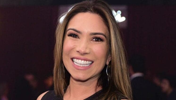 Patrícia Abravanel se emociona e exibe vídeo da filha falando pela primeira vez "papa e mama"