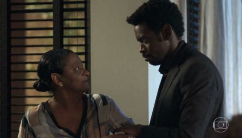 Zefa (Claudi Di Moura) e Roberval (Fabricio Boliveira) em Segundo Sol (Foto: Reprodução/Globo) Zefa (Claudi Di Moura) e Roberval (Fabricio Boliveira) em Segundo Sol (Foto: Reprodução/Globo)