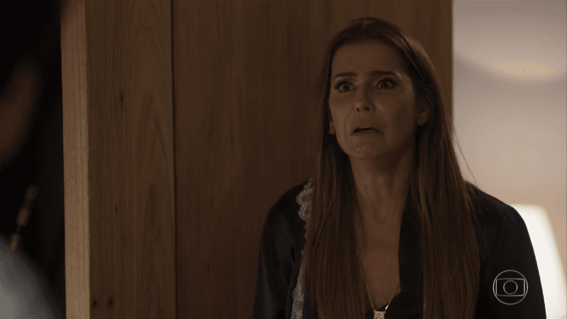 Karola (Deborah Secco) em cena de Segundo Sol (Foto: Reprodução/Globo)