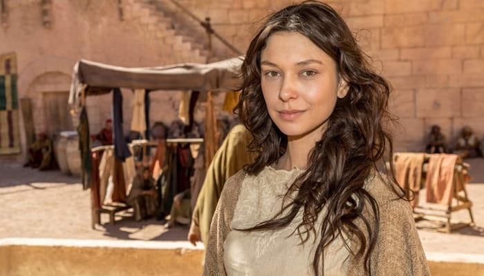 Atriz que viveu esposa de Edir Macedo em filme será Maria Madelena na novela Jesus
