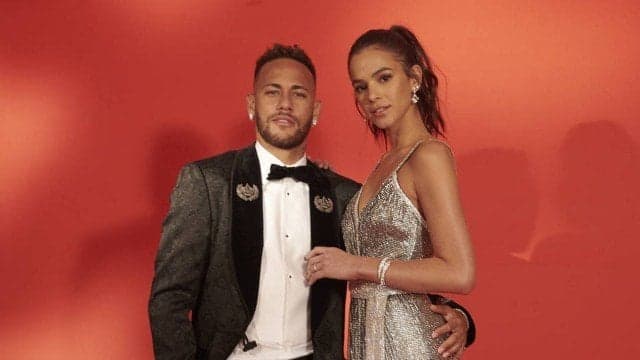 Neymar Jr faz declaração para outra pessoa e dispara: "Espero que a minha namorada não fique com ciúmes"