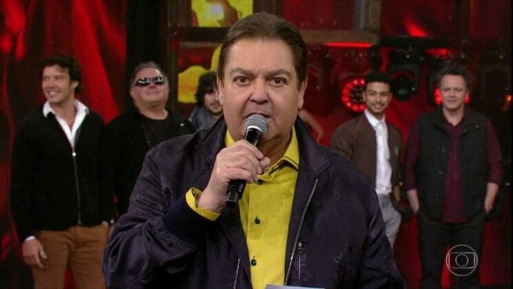 Em rara entrevista, Faustão relembra início da carreira e impressiona com história