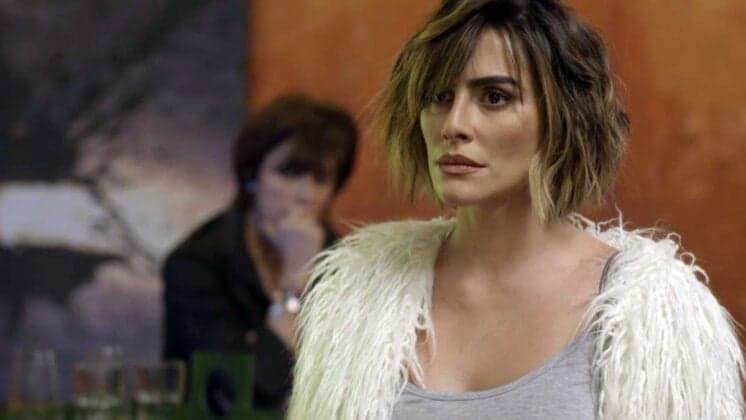 Cleo publica foto natural sem maquiagem e com novo cabelo e surpreende fãs com aparência