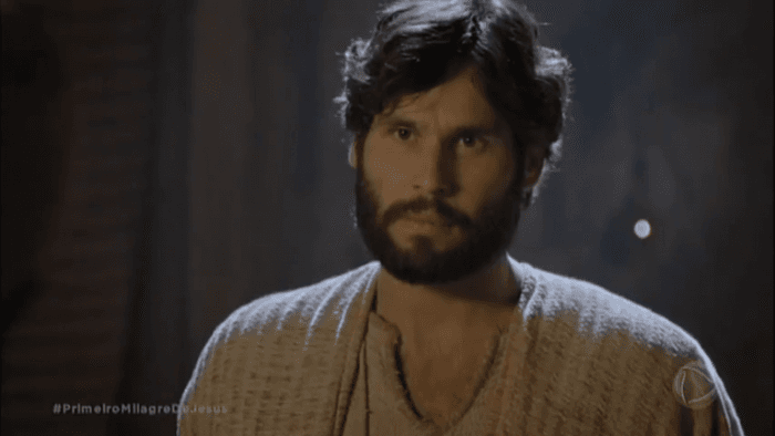 Jesus: maldoso e sinistro, soldado Petrônio muda quando conhece Jesus de Nazaré