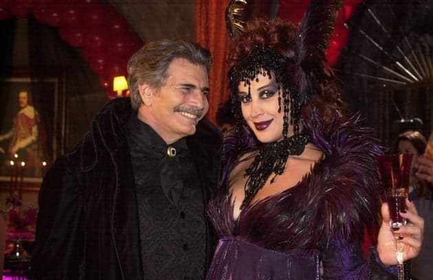 Tarcisio Meira e Claudia Raia em O Beijo do Vampiro em 2002 na Globo Tarcisio Meira e Claudia Raia em O Beijo do Vampiro em 2002 na Globo
