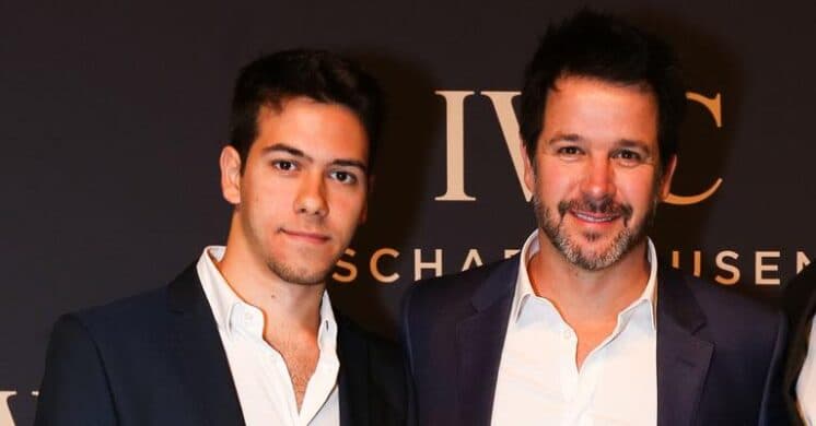 Filho de Alessandra Negrini com Murilo Benício pinta as unhas de vermelho e faz revelação