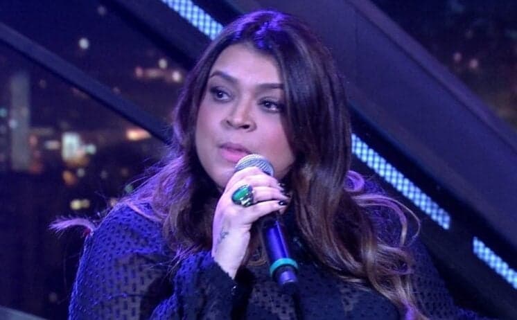 Preta Gil posta vídeo de Bolsonaro e se revolta com cobrança de Anitta: "Não preciso ser desafiada"