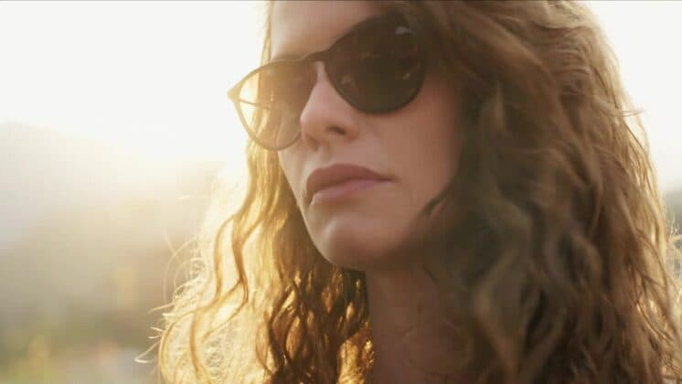 Alinne Moraes estreia novela na Globo e surpreende ao citar Bolsonaro