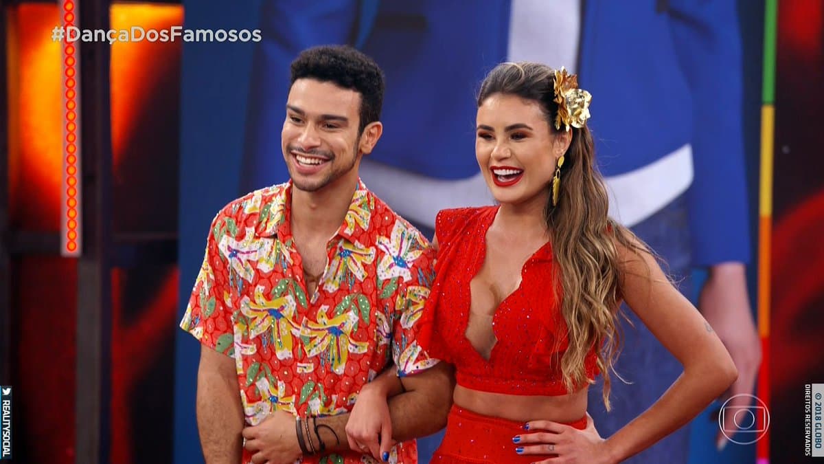 Sérgio Malheiros e sua ex professora no Dança dos Famosos (Foto: Reprodução)