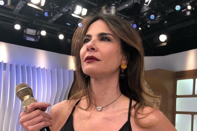 Luciana Gimenez recebe presente caríssimo do ex-marido e comemora nas redes sociais: "Finalmente"