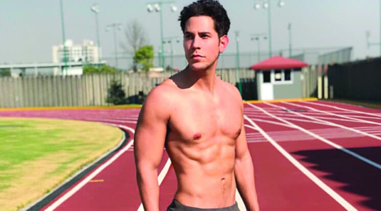 Ex-RBD Christian Chávez abre o jogo e revela o que o irrita nos fãs