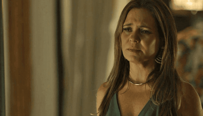 Laureta (Adriana Esteves) em Segundo Sol (Foto: Reprodução/Globo) Laureta (Adriana Esteves) em Segundo Sol (Foto: Reprodução/Globo)