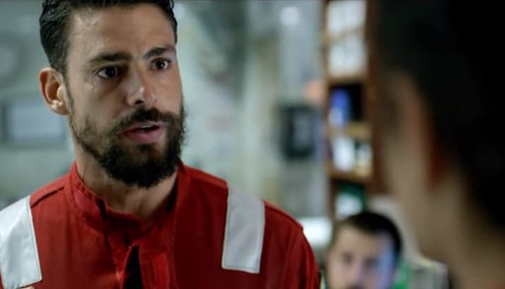 Cauã Reymond surpreende com pergunta indelicada e constrange trabalhadores de plataforma de petróleo: 'Você é corno?'