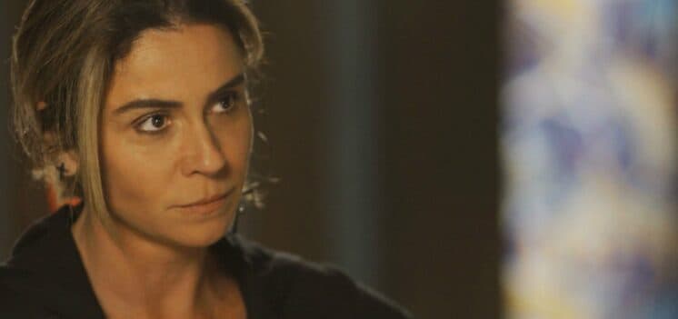 Segundo Sol: Luzia coloca Rosa contra a parede e questiona paradeiro de seu filho