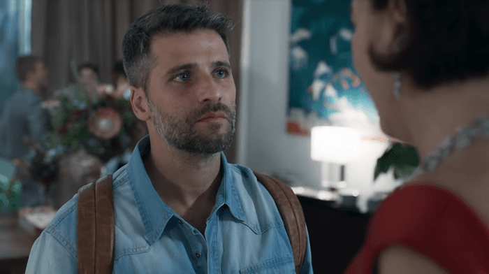 Gabriel (Bruno Gagliasso) e Valentina (Lília Cabral) em O Sétimo Guardião (Foto: Reprodução/Globo) Gabriel (Bruno Gagliasso) e Valentina (Lília Cabral) em O Sétimo Guardião (Foto: Reprodução/Globo)
