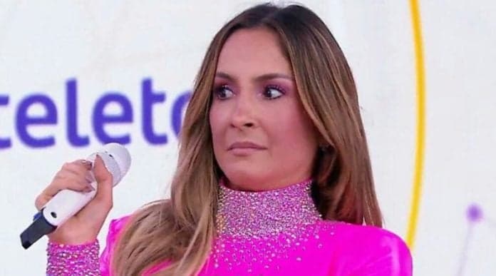Claudia Leitte surge com desabafo enigmático