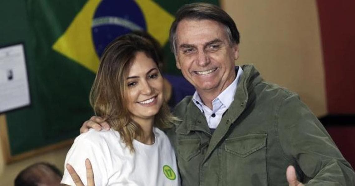 Jair Bolsonaro e Michele (Foto: Reprodução) Jair Bolsonaro e Michele (Foto: Reprodução)
