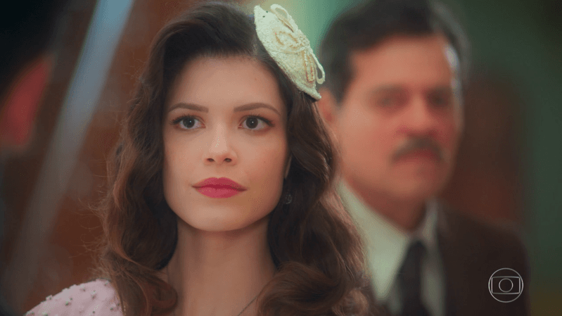 Vitoria Strada (Cris/Julia) em Espelho da Vida (Foto: Reprodução/Globo) Vitoria Strada (Cris/Julia) em Espelho da Vida (Foto: Reprodução/Globo)