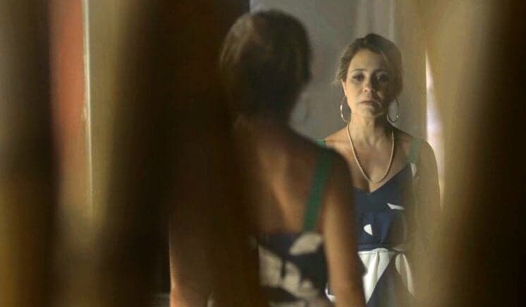 Laureta radicaliza o visual e surge irreconhecível em Segundo Sol