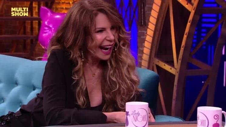 Elba Ramalho surpreende, fala sobre experiência com drogas e revela que já fumou maconha