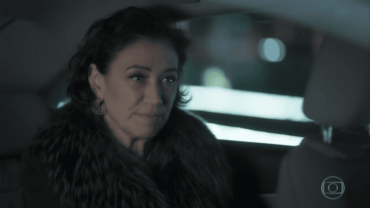 Lília Cabral se recusa a fazer merchandising em O Sétimo Guardião e direção da novela toma atitude