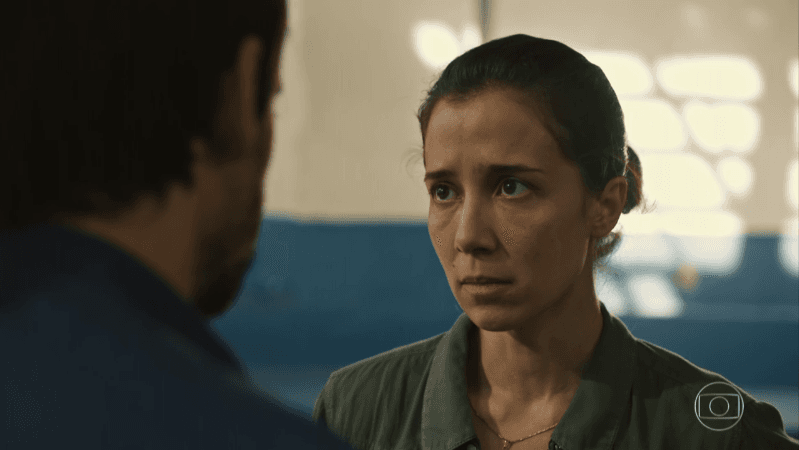 Marjorie Estiano (Carolina) em cena de Sob Pressão (Foto: Reprodução/Globo) Marjorie Estiano (Carolina) em cena de Sob Pressão (Foto: Reprodução/Globo)