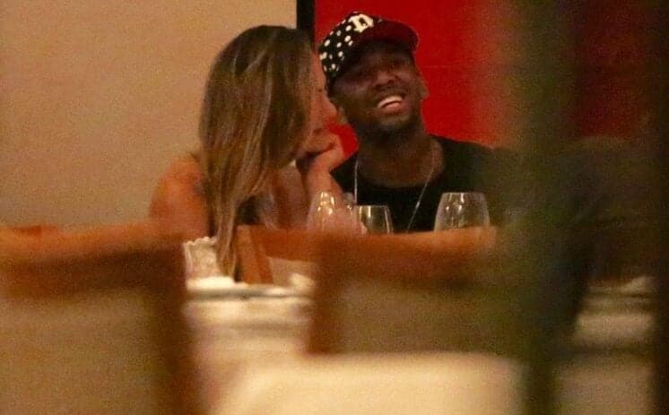 Nego do Borel é flagrado com loira e tenta despistar; veja fotos