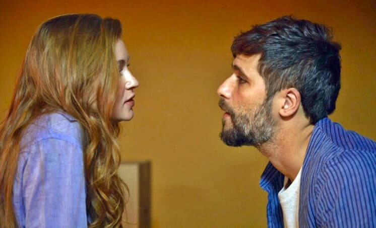 Globo joga cenas de Marina Ruy Barbosa e Bruno Gagliasso no lixo e revolta elenco de O Sétimo Guardião