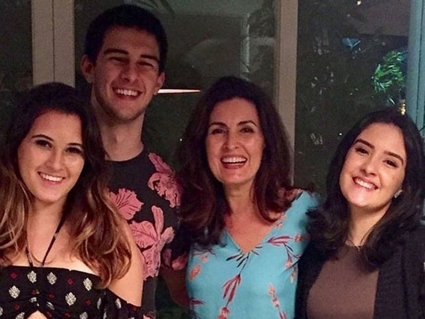 Fátima Bernardes se derrete ao mostrar talento da filha e deixa internautas impressionados