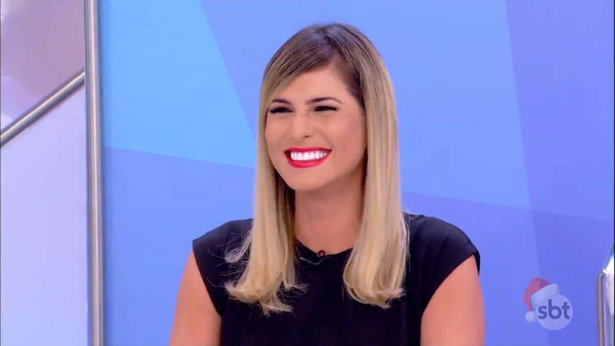 Lívia Andrade e Silvio Santos. (Foto: Reprodução) Lívia Andrade e Silvio Santos. (Foto: Reprodução)
