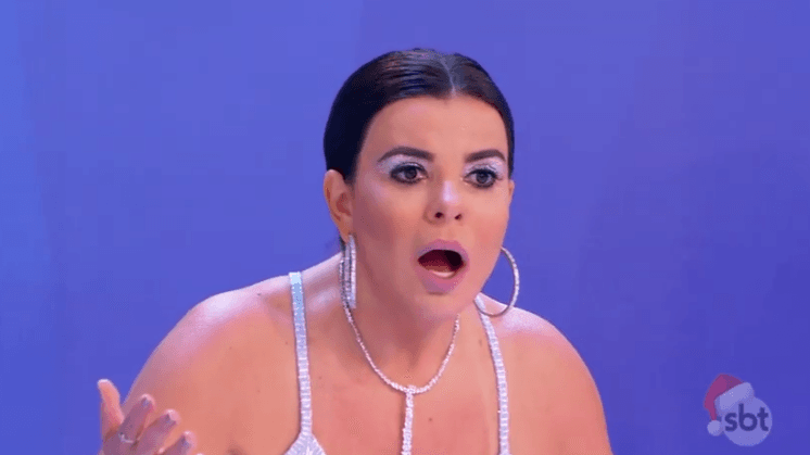 Mara Maravilha é flagrada com apresentadora do SBT em gaiola no aniversário de Larissa Manoela e atitude chama atenção