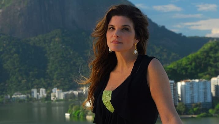 Cristiana Oliveira retorna às novelas em Topíssima, da Record. (Foto: Divulgação) Cristiana Oliveira retorna às novelas em Topíssima, da Record. (Foto: Divulgação)