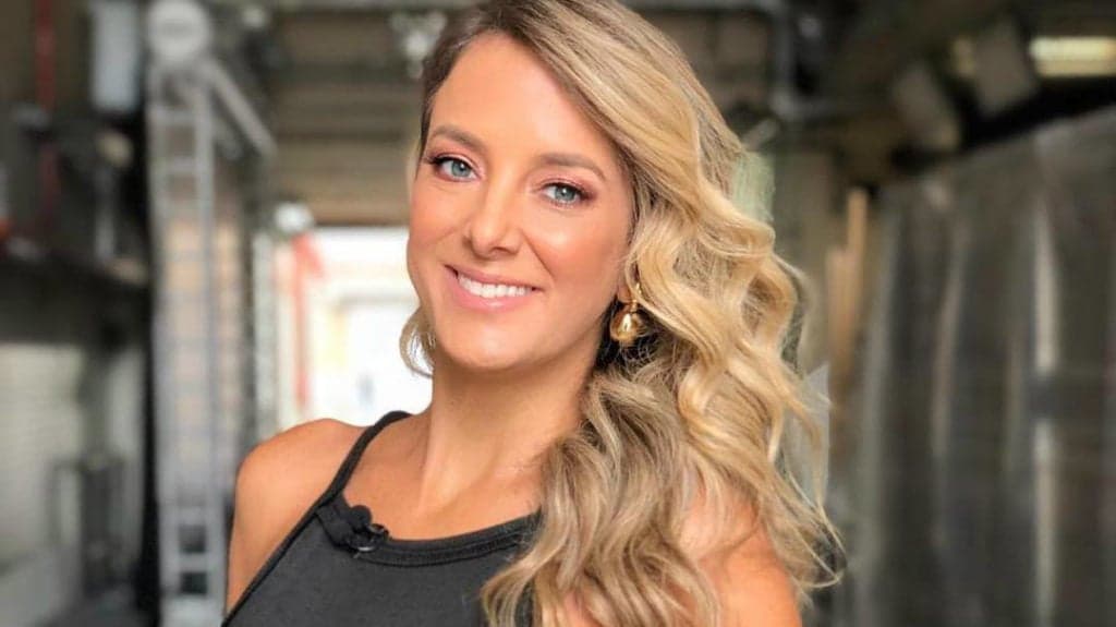 Grávida de 6 meses, Ticiane Pinheiro usa em vestido ousado e divide opiniões