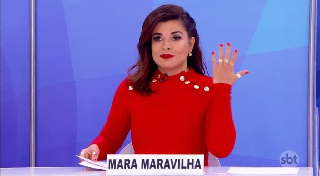Mara Maravilha do Jogo dos Pontinhos volta ao Fofocalizando (Foto: Divulgação SBT) Mara Maravilha do Jogo dos Pontinhos volta ao Fofocalizando (Foto: Divulgação SBT)