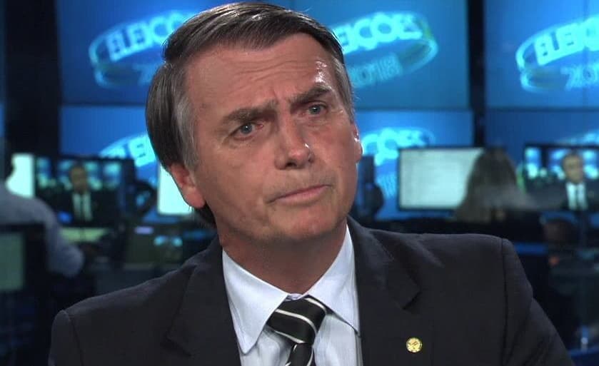 Após detonar a Globo e chamar ela de inimiga, Jair Bolsonaro toma importante decisão