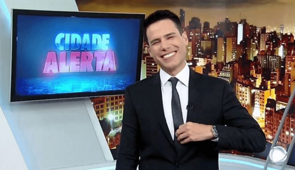 Luiz Bacci segue revelando curiosidades da sua vida no Instagram para os fãs