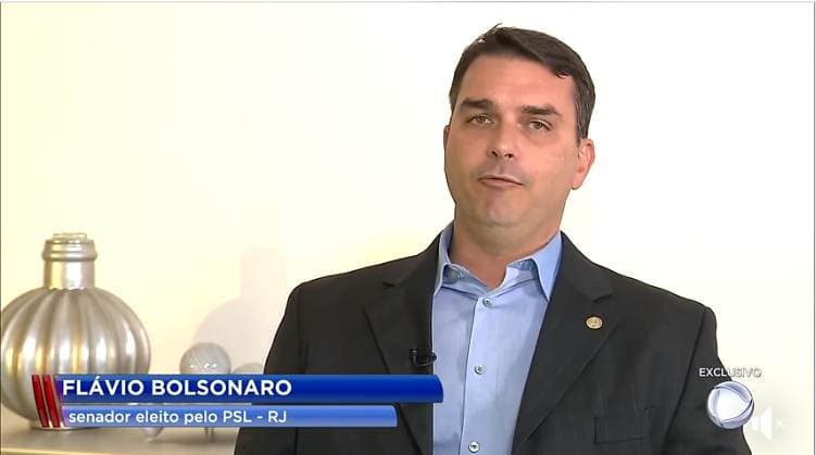 O senador eleito pelo Rio de Janeiro, Flávio Bolsonaro (Foto: Reprodução) O senador eleito pelo Rio de Janeiro, Flávio Bolsonaro (Foto: Reprodução)