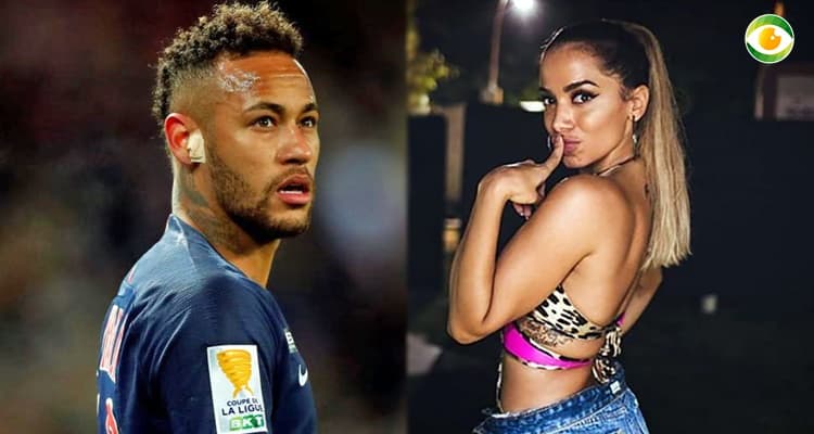 Anitta curte folga, bota a cara no sol em dia de piscina e ganha comentário de Neymar