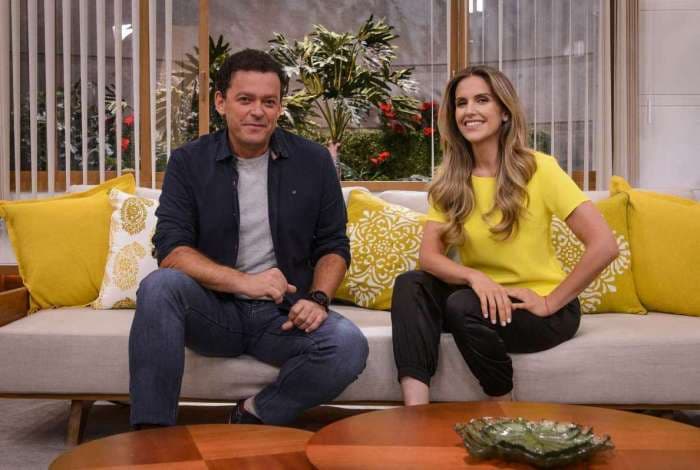 Fernando Rocha e Mariana Ferrão apresentando o Bem Estar (Foto: Reprodução/Globo)