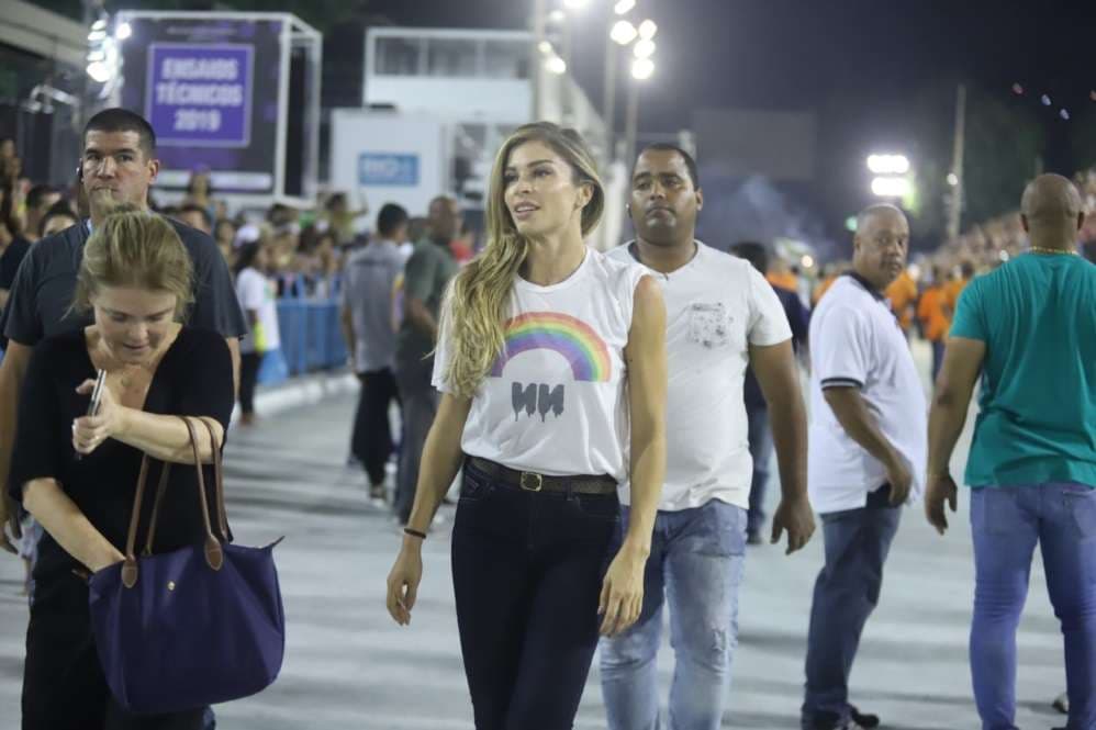 Grazi Massafera protagoniza barraco com Ingrid Guimarães na Marquês de Sapucaí; entenda