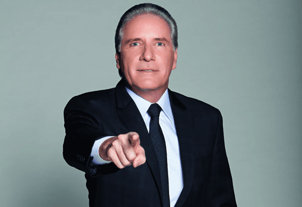 Roberto Justus reúne a imprensa e mostra os participantes da nova temporada de O Aprendiz